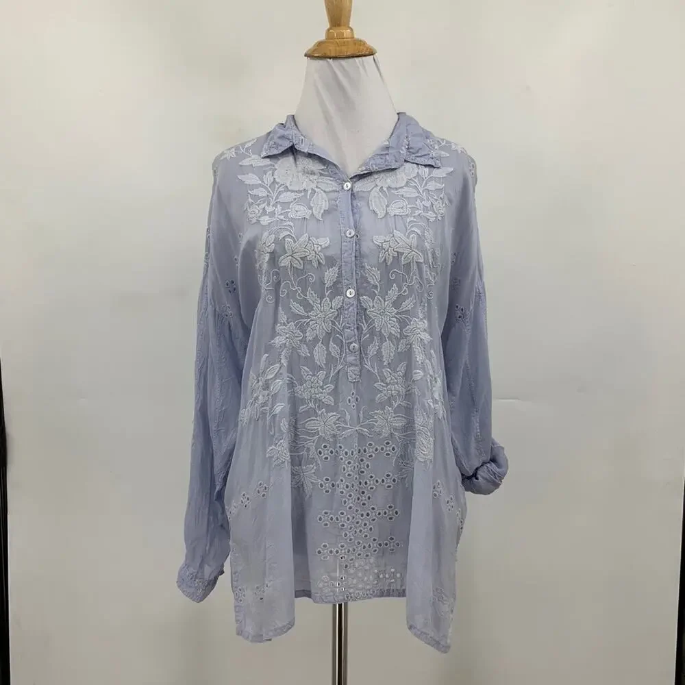 Johnny Was Shirt Womens XS Extra Small Rayon Periwinkle Tab Sleeve Embroidered
